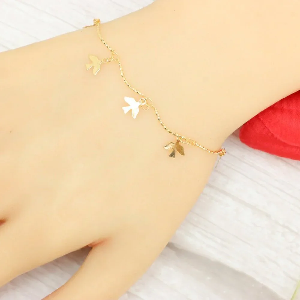 "Trendy Handmade Bracelet – A Thoughtful Gift for Girls & Women | UNVRC1032 - Picture 6 of 10
